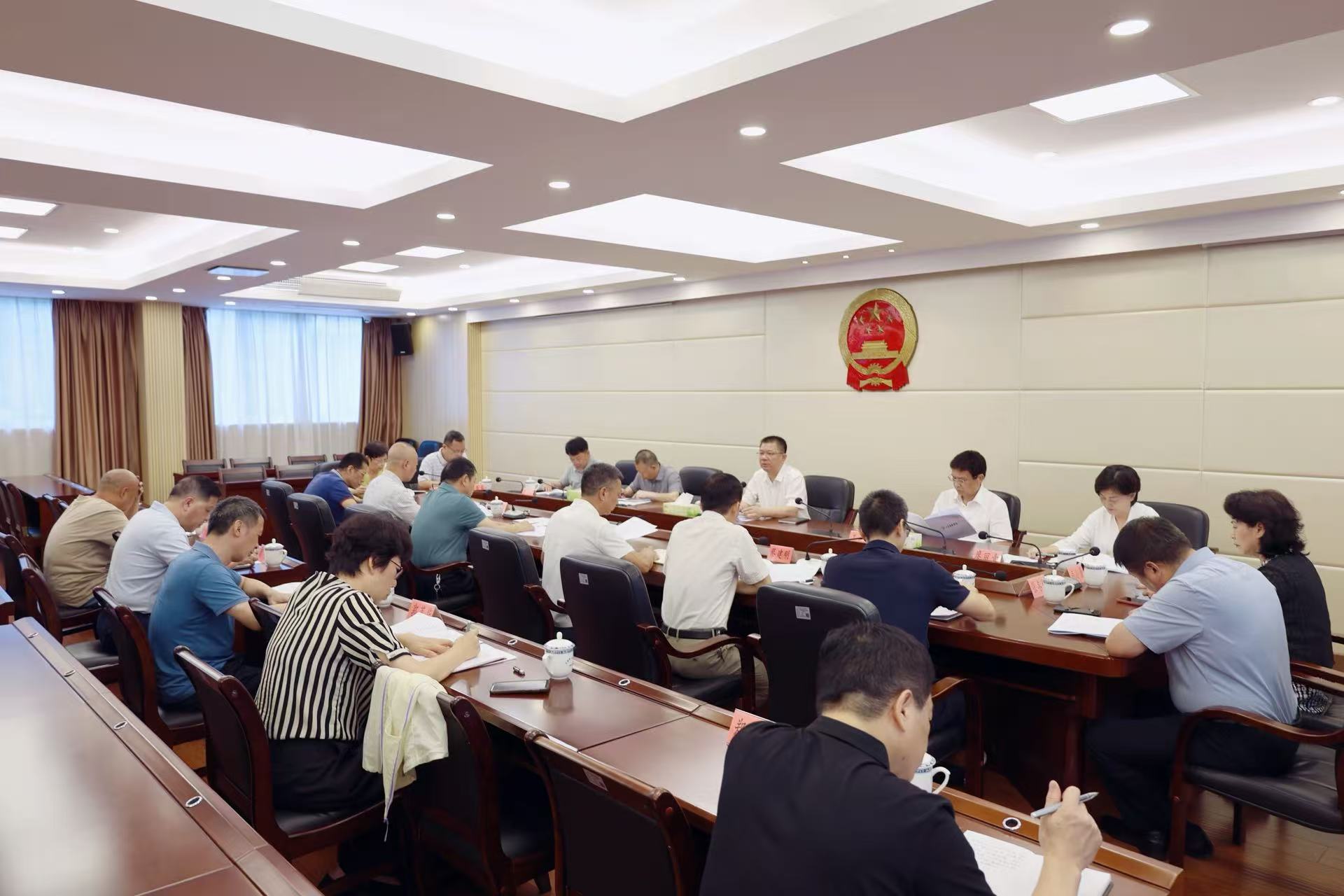 市人大常委会召开党组（扩大）会议